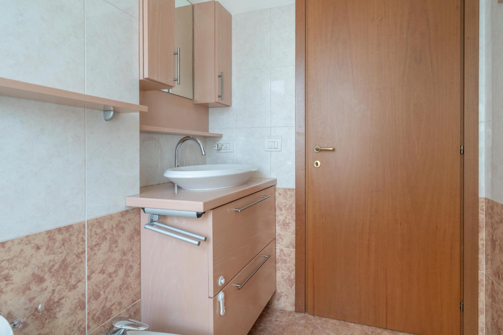 Large Well-Equipped Appartement Near Como Lake Lecco Exterior photo